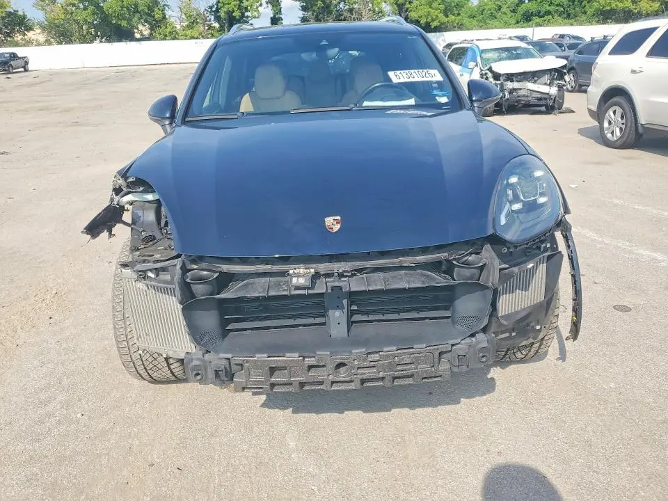 2018 PORSCHE CAYENNE S  