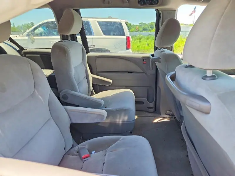 2010 HONDA ODYSSEY LX  