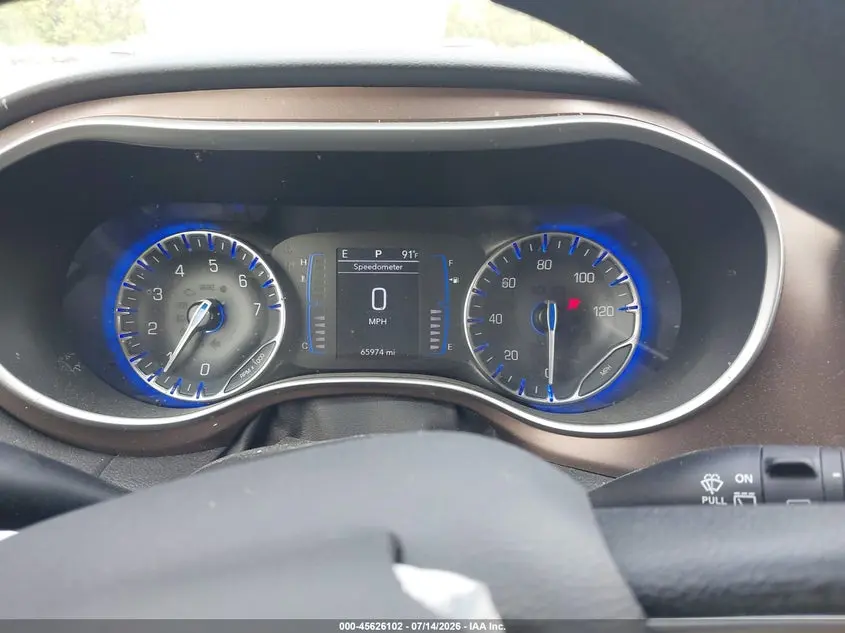 2020 CHRYSLER VOYAGER LX