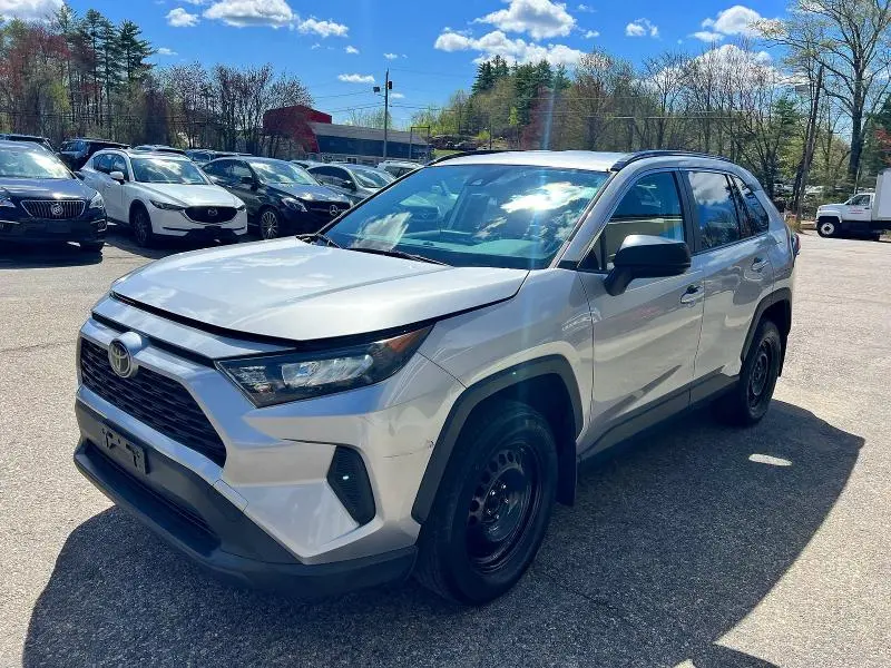 2019 TOYOTA RAV4 LE  
