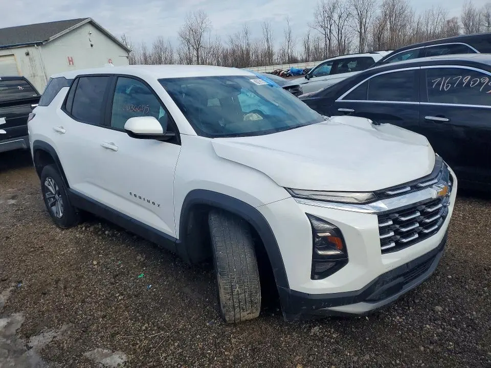 2025 CHEVROLET EQUINOX LT  