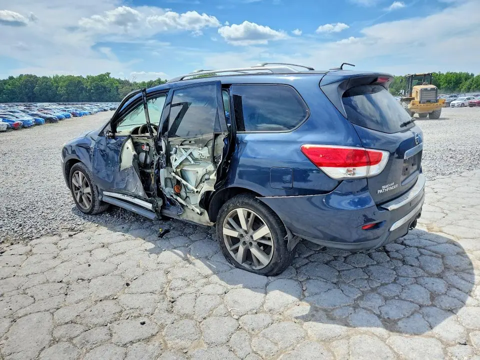2014 NISSAN PATHFINDER S  