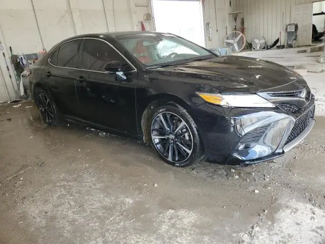 2018 TOYOTA CAMRY XSE  