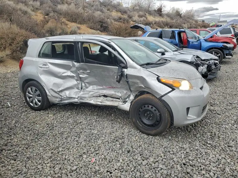 2013 TOYOTA SCION XD   