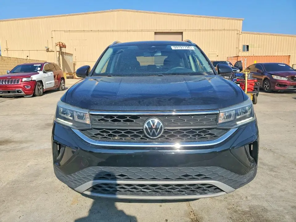 2022 VOLKSWAGEN TAOS SE  