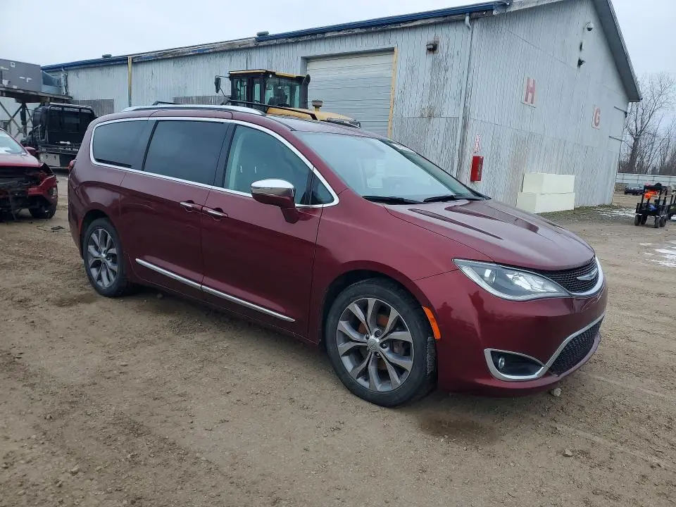 2020 CHRYSLER PACIFICA LIMITED  