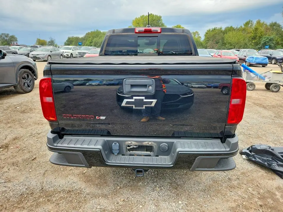 2017 CHEVROLET COLORADO LT  
