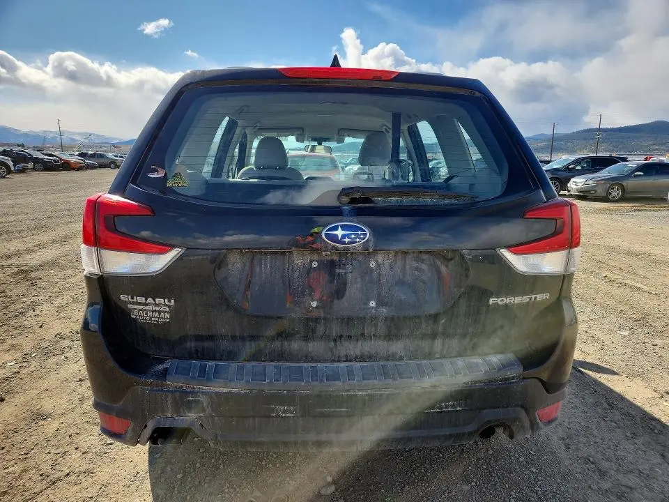 2021 SUBARU FORESTER   