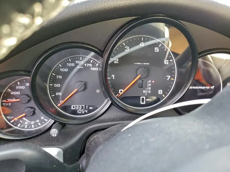 2011 PORSCHE PANAMERA 2  