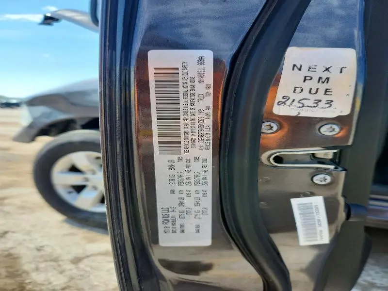 2017 RAM 1500 SLT  