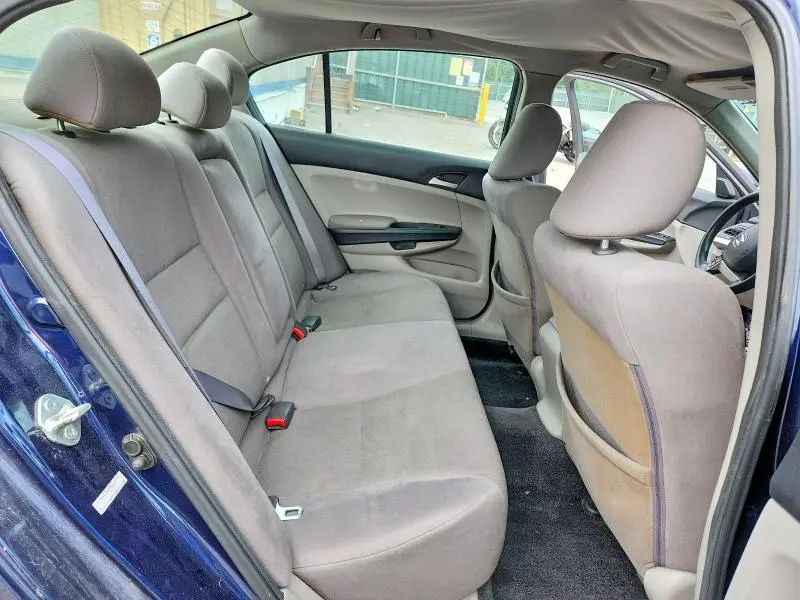 2011 HONDA ACCORD LXP  