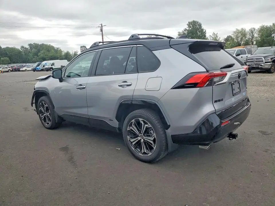2025 TOYOTA RAV4 XSE  