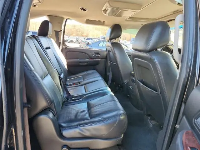 2013 CHEVROLET SUBURBAN K1500 LT  