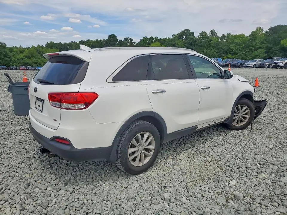 2018 KIA SORENTO LX  