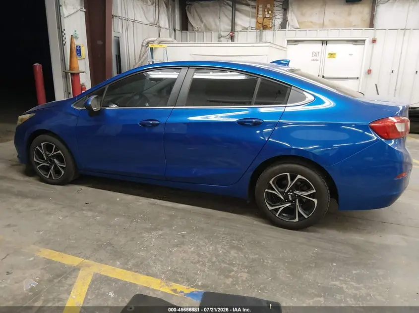 2018 CHEVROLET CRUZE LT AUTO