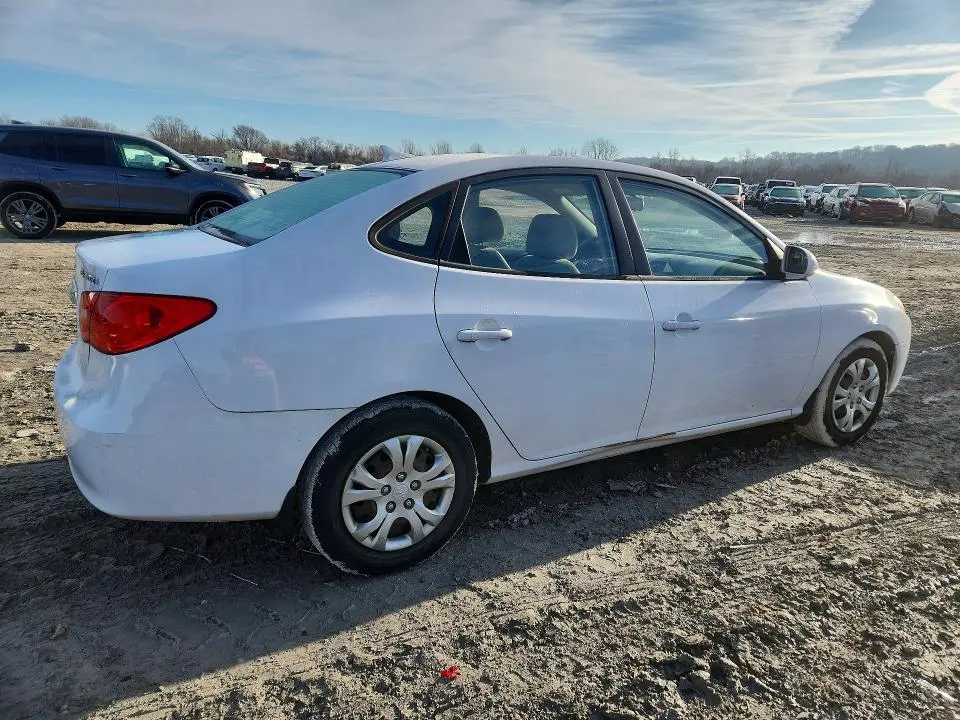 2010 HYUNDAI ELANTRA BLUE  