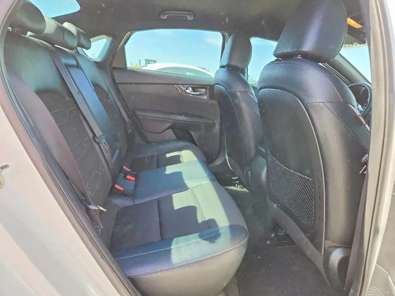 2023 KIA FORTE GT LINE  