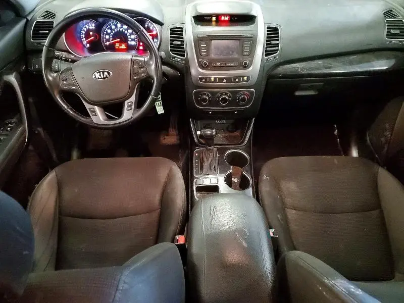 2014 KIA SORENTO LX  