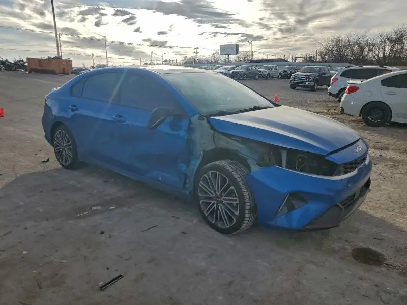 2023 KIA FORTE GT  