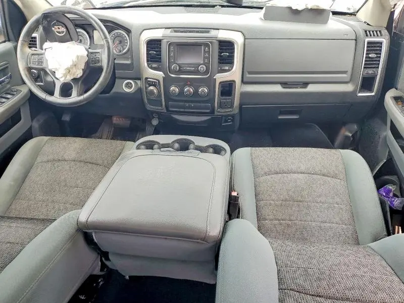 2014 RAM 1500 SLT  