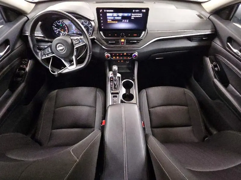 2023 NISSAN ALTIMA SV  