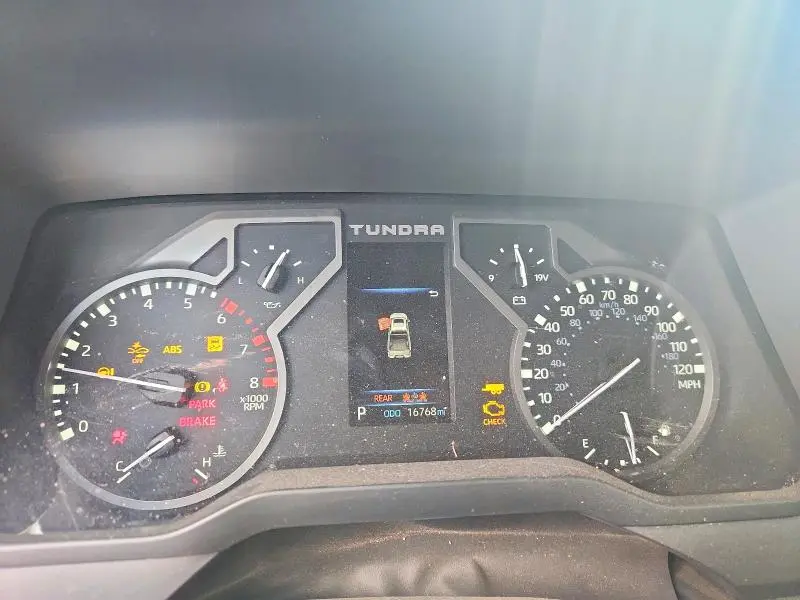 2025 TOYOTA TUNDRA SR5  