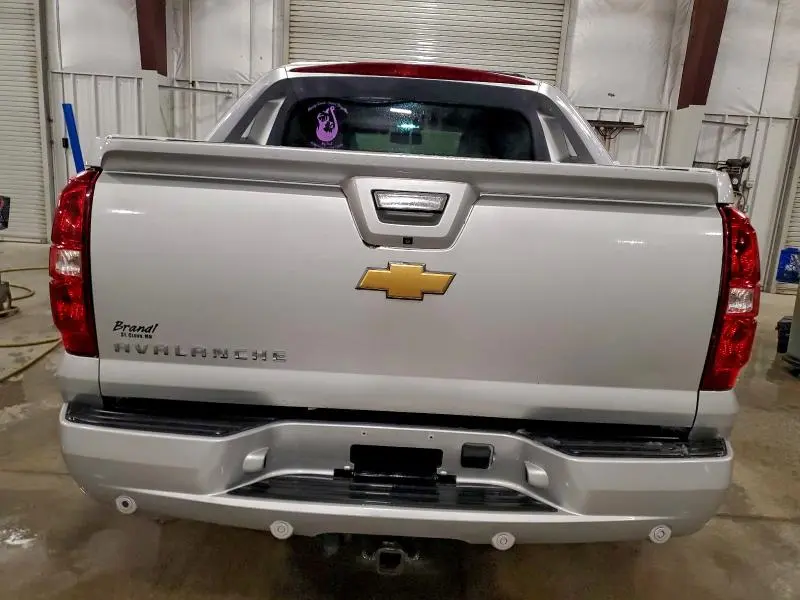 2013 CHEVROLET AVALANCHE LT  