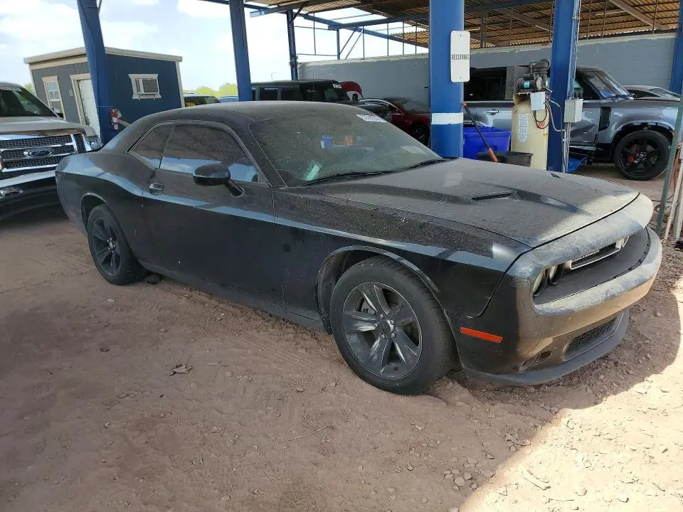 2017 DODGE CHALLENGER SXT  