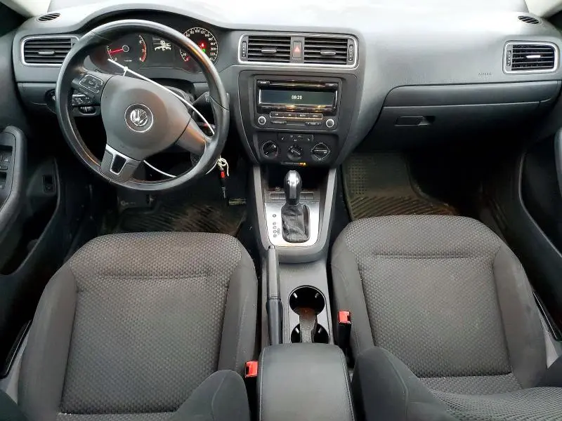 2013 VOLKSWAGEN JETTA   
