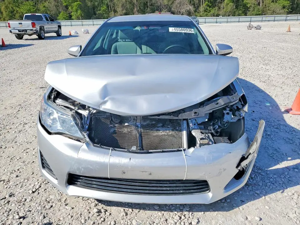 2014 TOYOTA CAMRY LE  