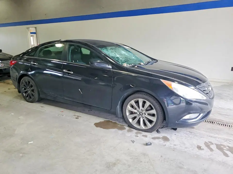 2011 HYUNDAI SONATA SE  