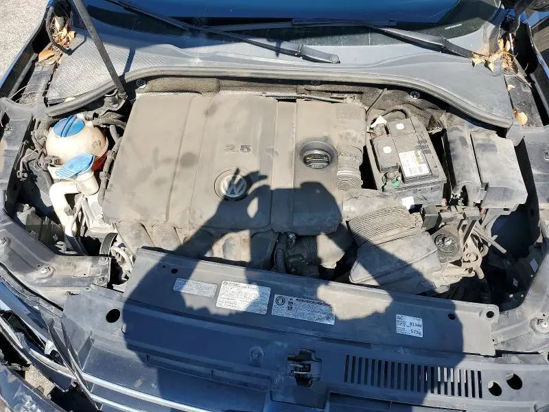 2014 VOLKSWAGEN PASSAT SE  