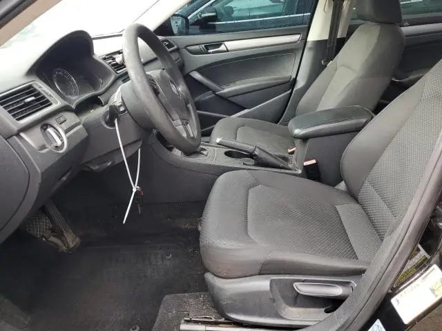 2013 VOLKSWAGEN PASSAT S  