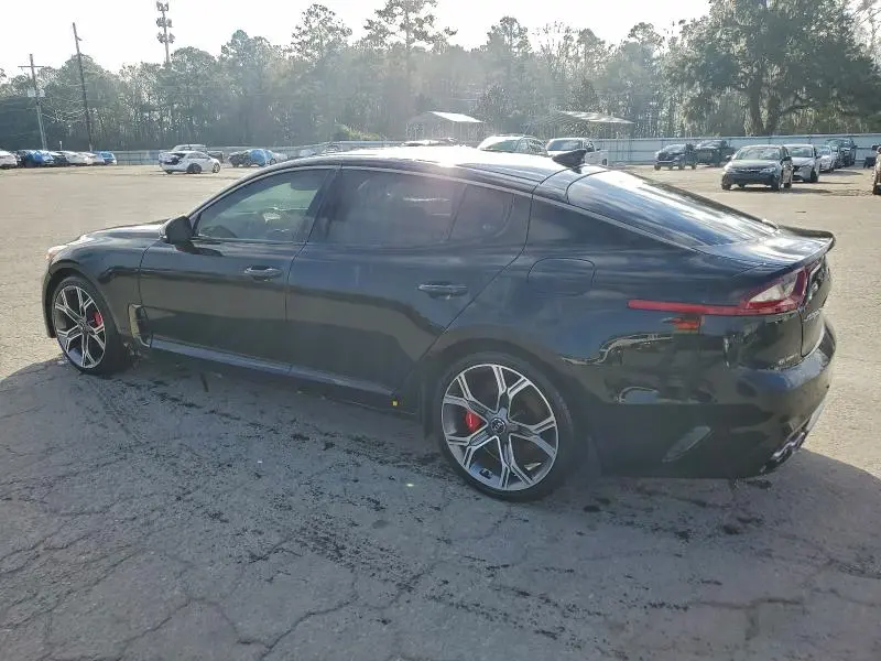 2019 KIA STINGER GT2  