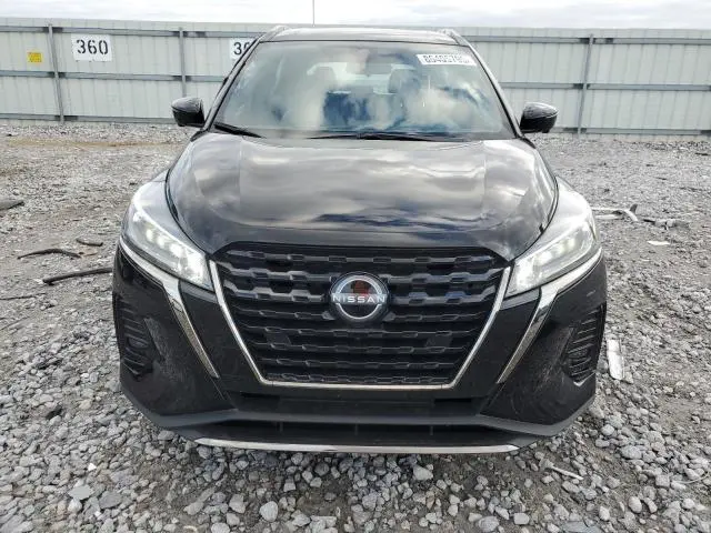 2024 NISSAN KICKS SR