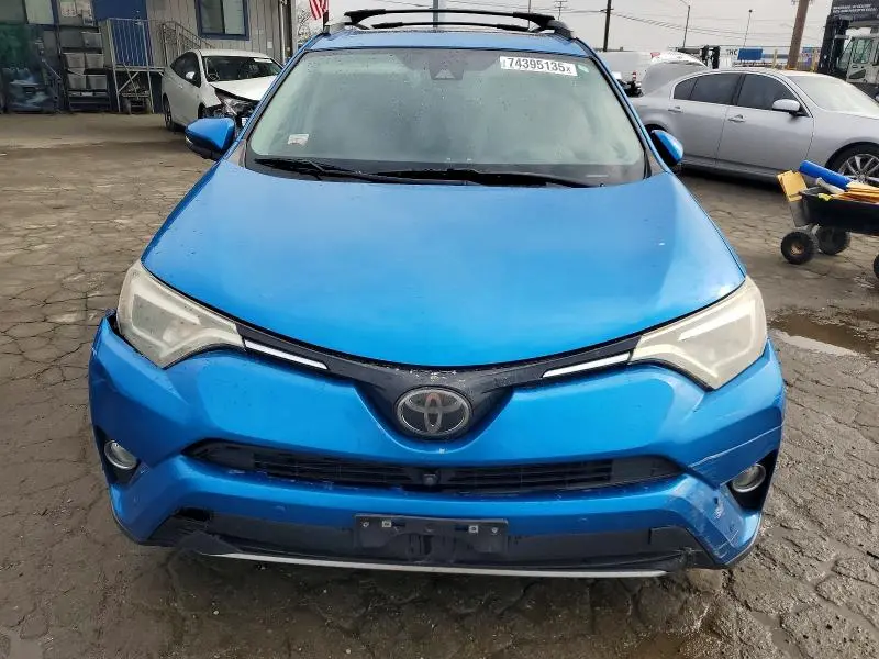 2018 TOYOTA RAV4   