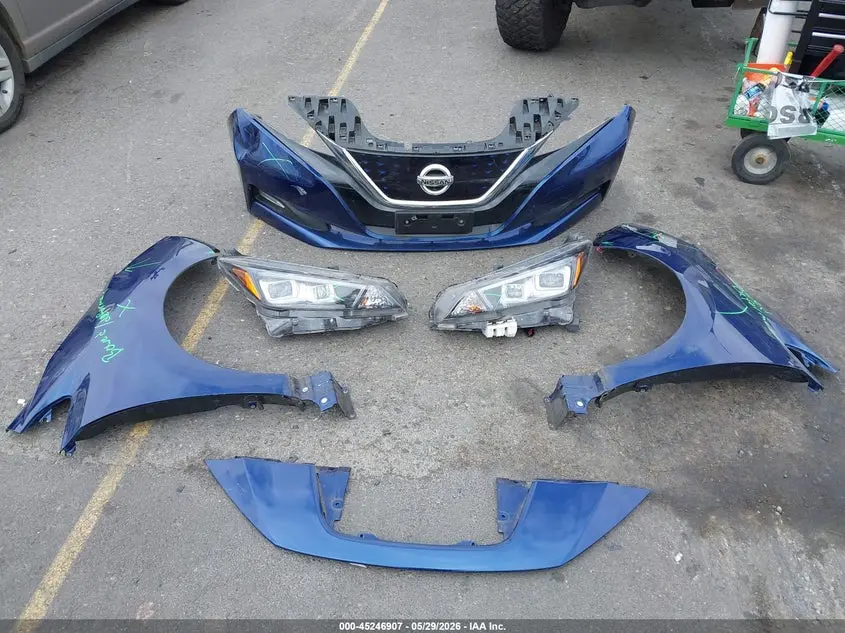 2020 NISSAN LEAF SV 40 KWH