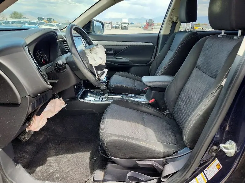 2017 MITSUBISHI OUTLANDER SE  