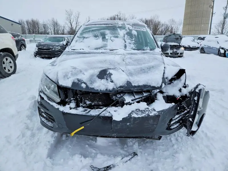 2015 VOLKSWAGEN TIGUAN S  