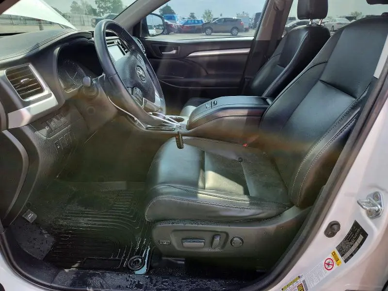2018 TOYOTA HIGHLANDER XLE  