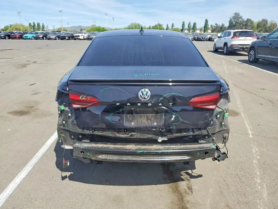 2021 VOLKSWAGEN PASSAT R-LINE  