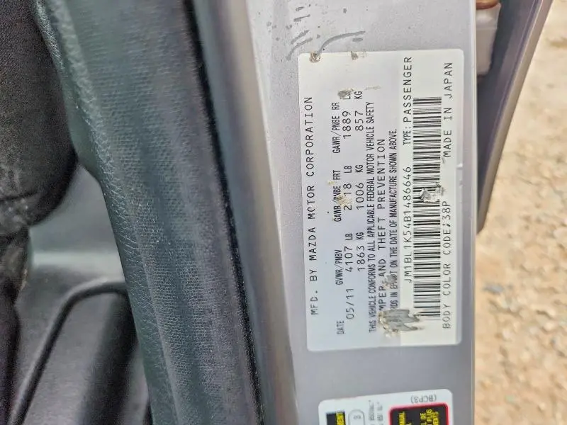 2011 MAZDA 3 S  