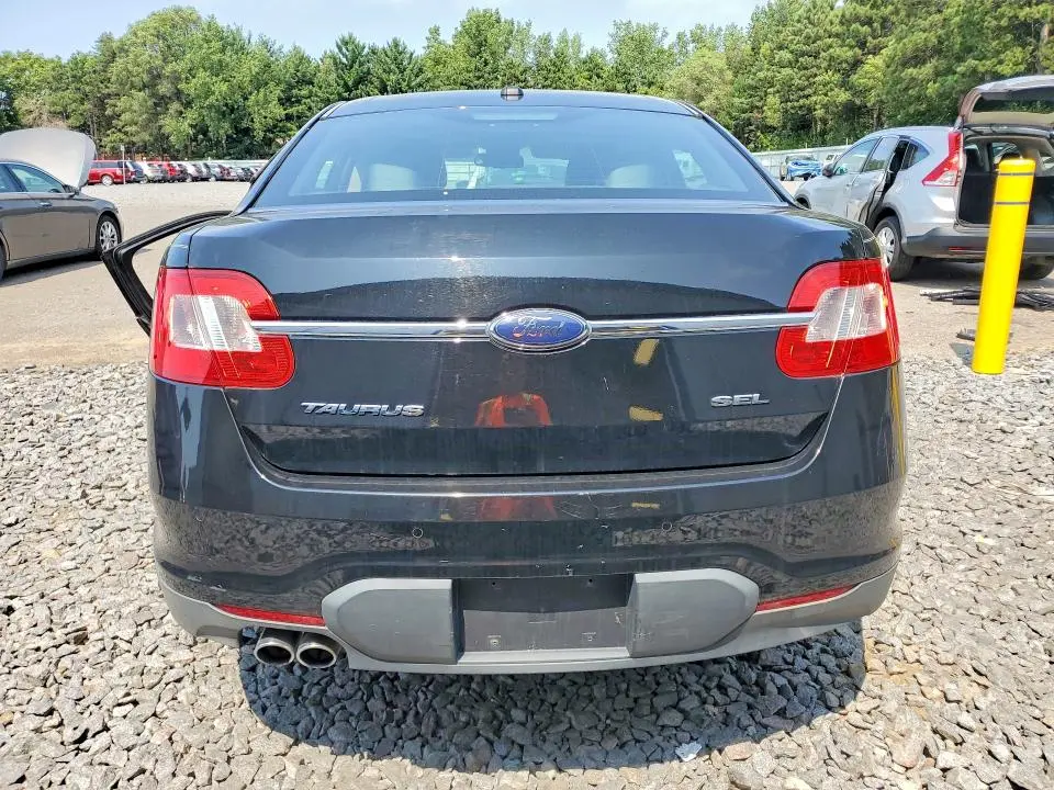 2011 FORD TAURUS SEL  