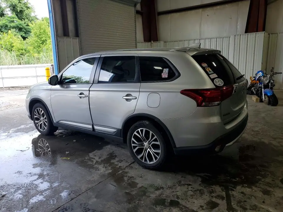 2018 MITSUBISHI OUTLANDER SE  