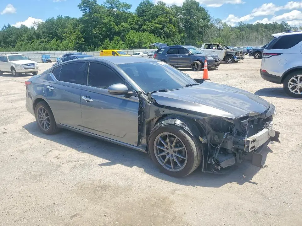 2020 NISSAN ALTIMA S  