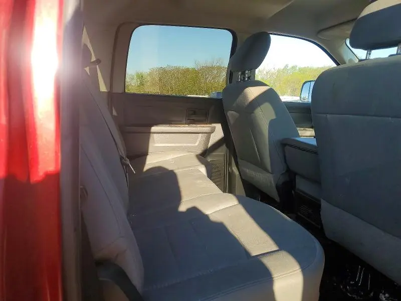 2014 RAM 1500 ST  