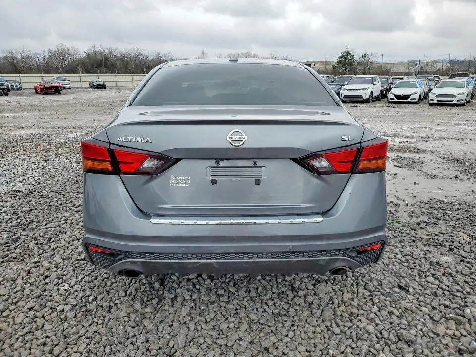 2022 NISSAN ALTIMA SL  