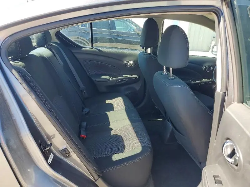 2019 NISSAN VERSA SV  