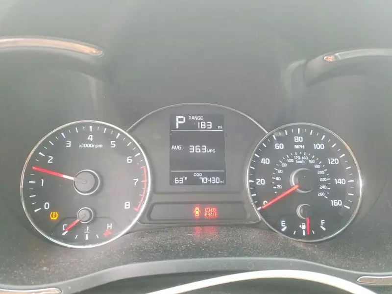 2017 KIA FORTE LX  