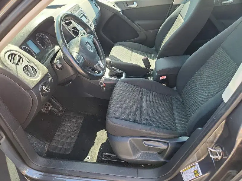 2014 VOLKSWAGEN TIGUAN S  